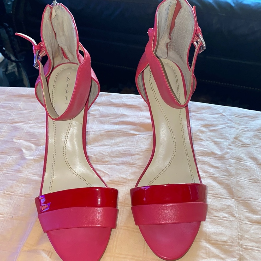 Tahari sandals size 9 - Picture 1 of 7